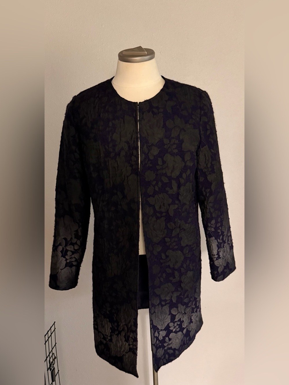 Laura Ashley Black Floral Lace-Effect Longline Blazer Size Large